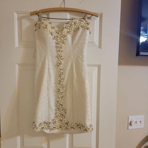Formal mini White Jovani dress size 2